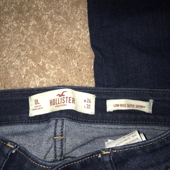 HOLLISTER SKINNY JEANS - Picture 3 of 3